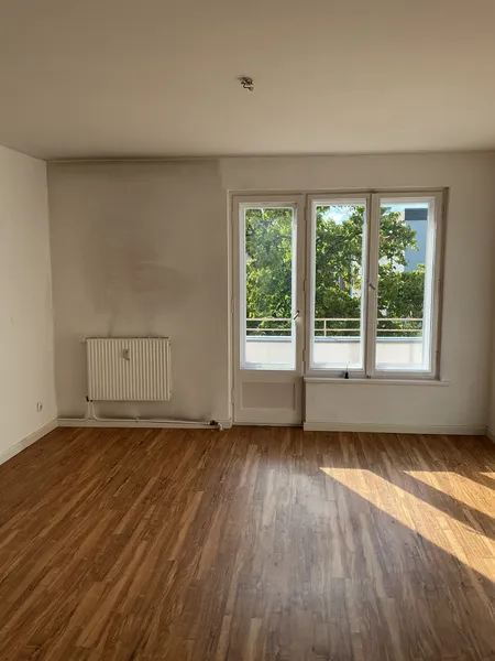 Preiswerte und interessante 2-Zimmer-Wohnung — photo 1